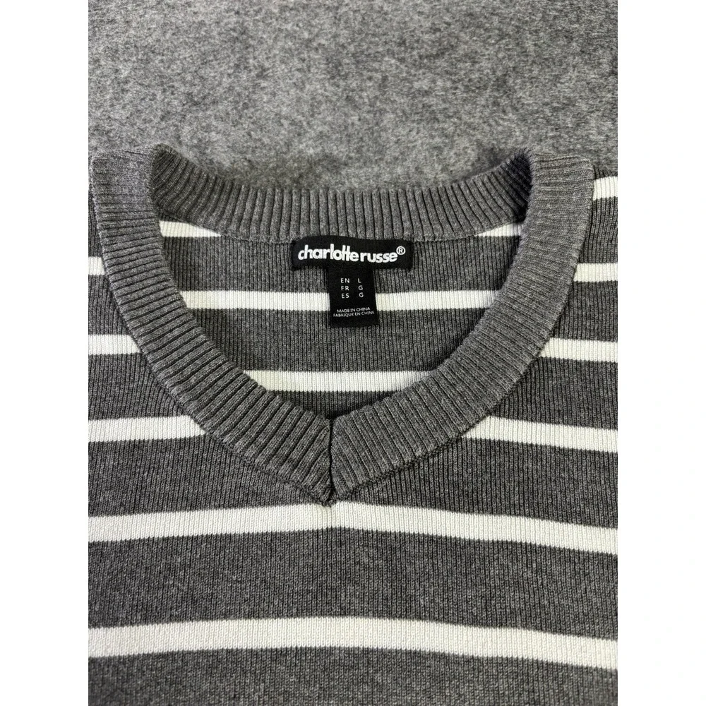 Charlotte Russe Women's Gray White Striped Cropped Knit Sweater Size L - Picture 3 of 3